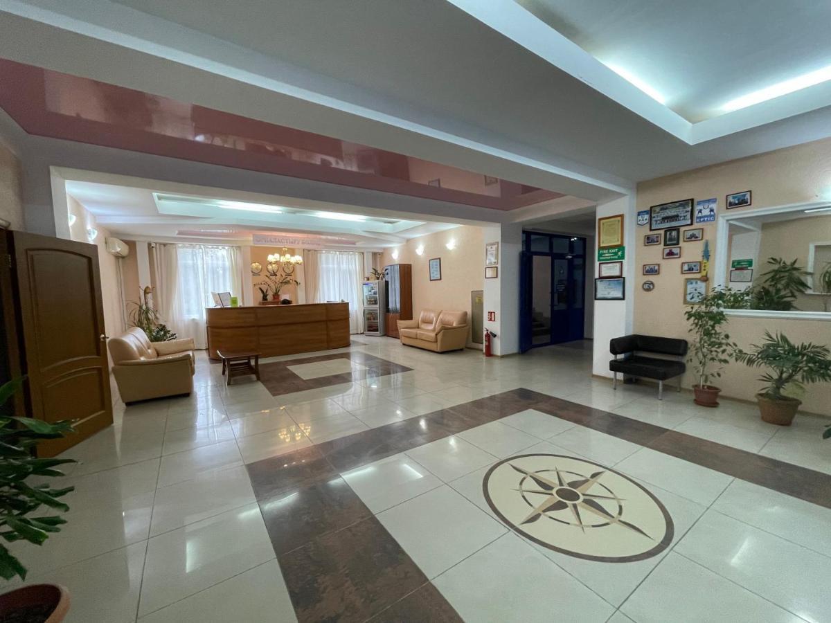 Victoria Palace Atyraū Dış mekan fotoğraf