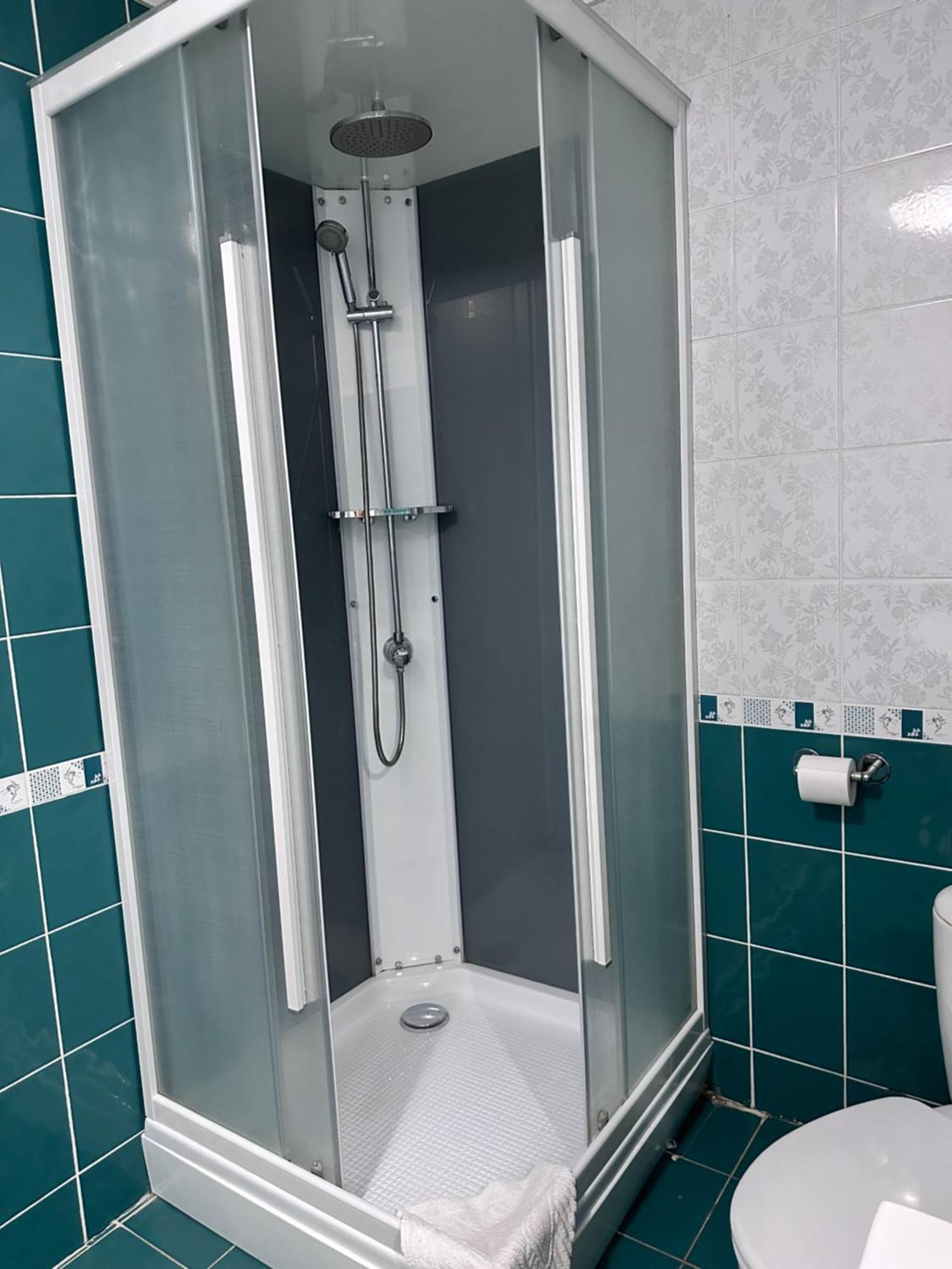 Victoria Palace Atyraū Dış mekan fotoğraf