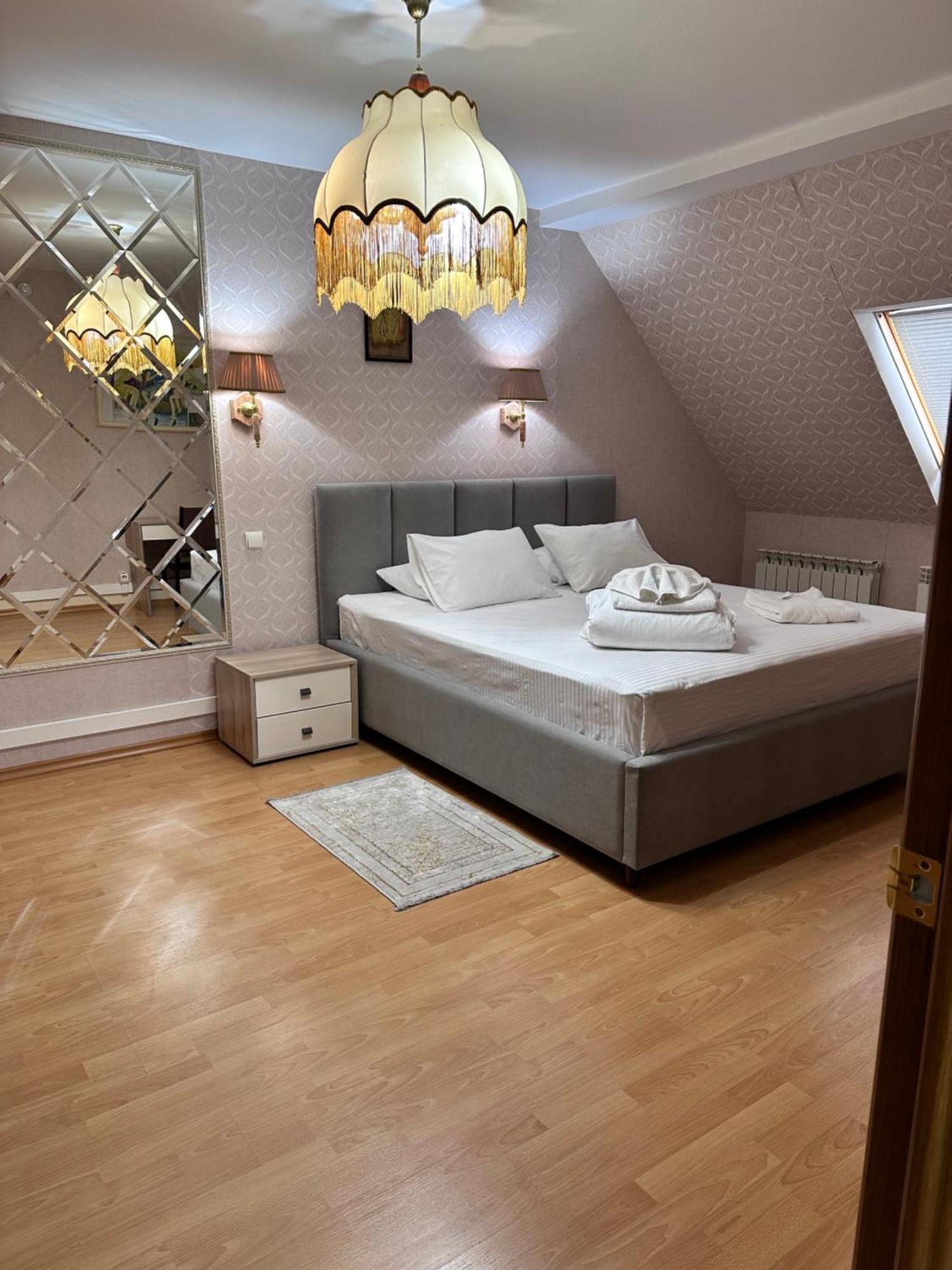 Victoria Palace Atyraū Dış mekan fotoğraf